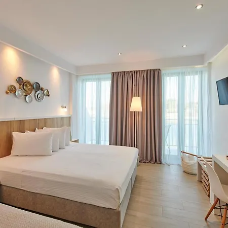 The Water Aparthotel 4*