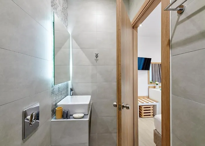 Aparthotel The Water Skiathos Town