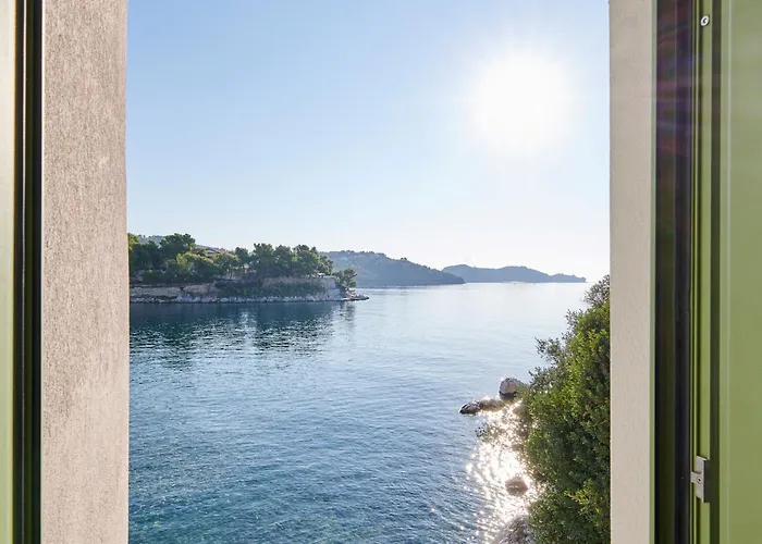 Aparthotel The Water Skiathos Town