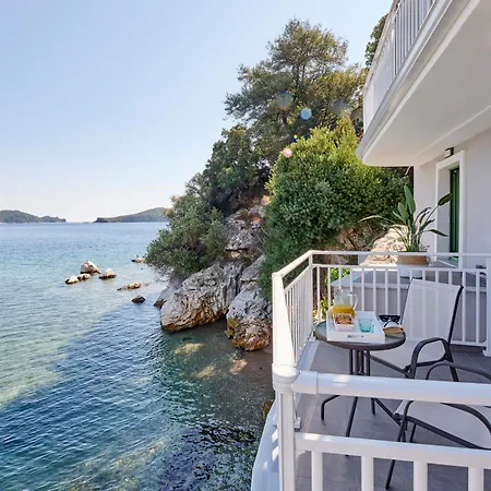 Aparthotel The Water 4*